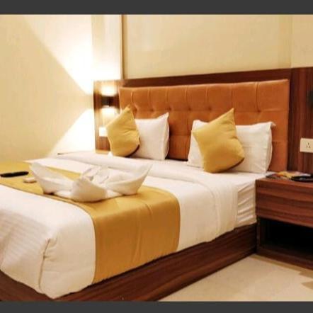 Hotel Emerald Near T2 International Airport Мумбаї Екстер'єр фото